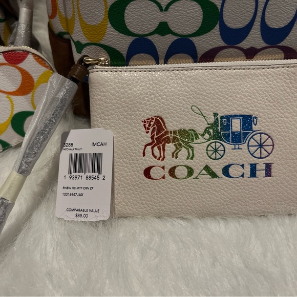 BNWT 4 piece Coach PRIDE Collection - Picture 6 of 6